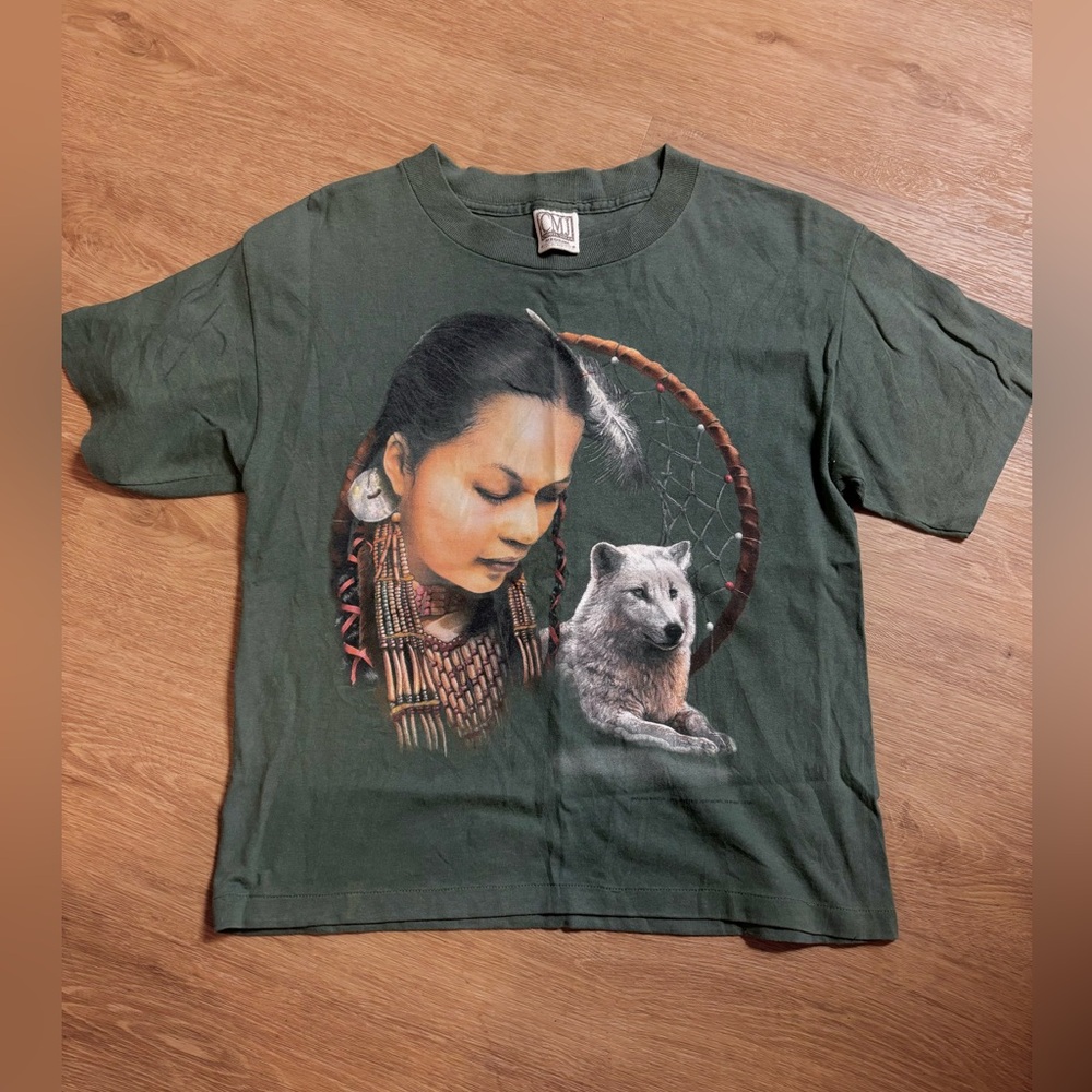 VTG Native American T Shirt Single‎ Stitch Girl Wolf Coyote Dreamcatcher Size M